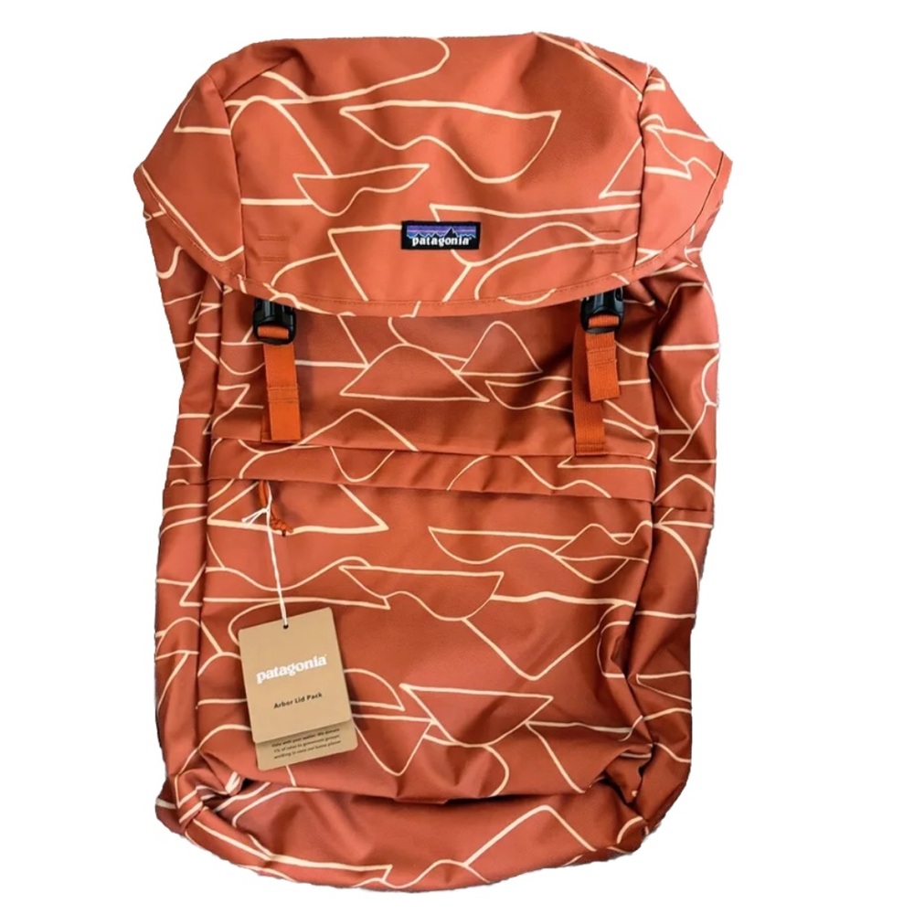 NWT PATAGONIA backpack arbor lid orange bartolome geometric lines laptop sleeve